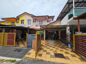 Homestay LaNik Saujana Utama 2